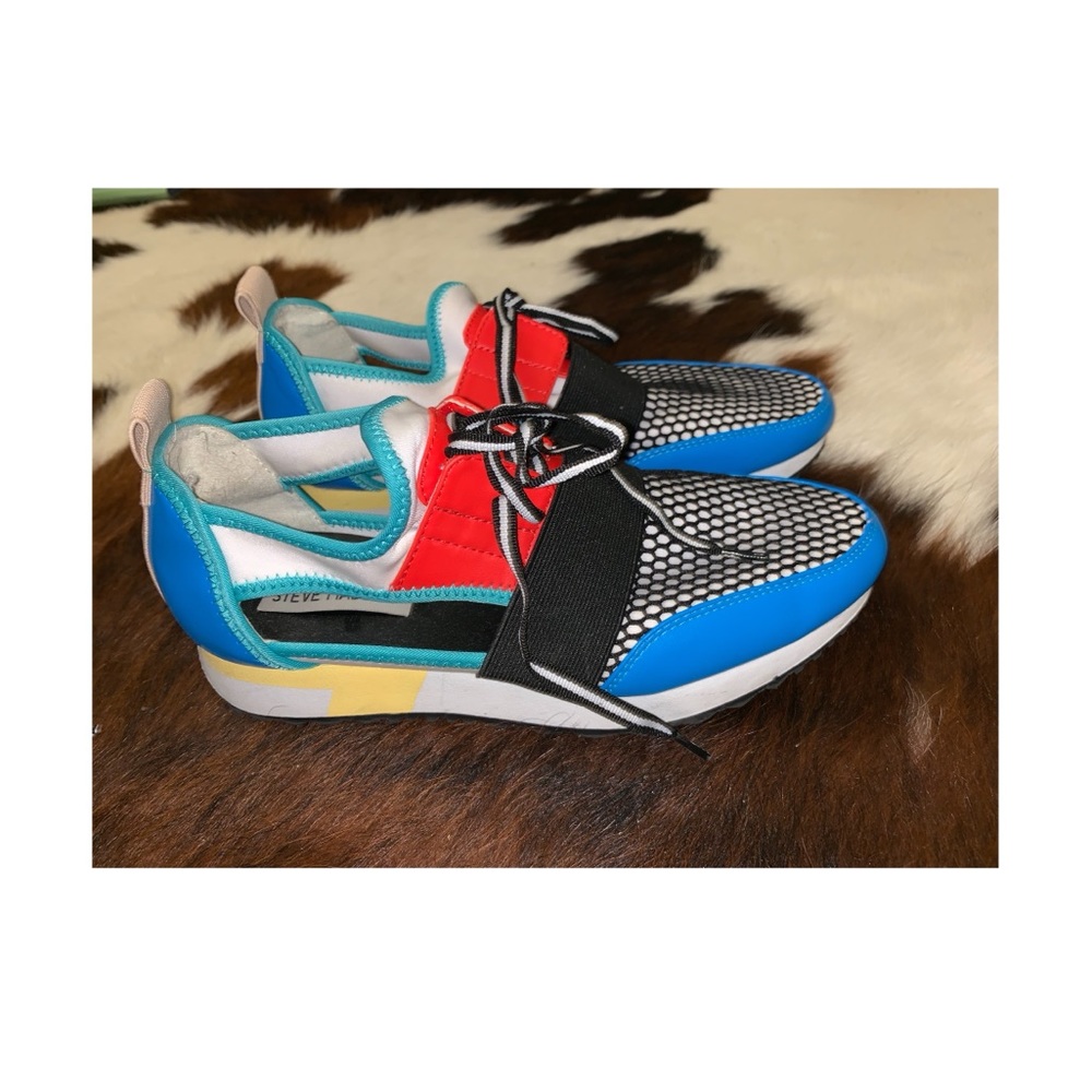 Steve Madden Sneakers